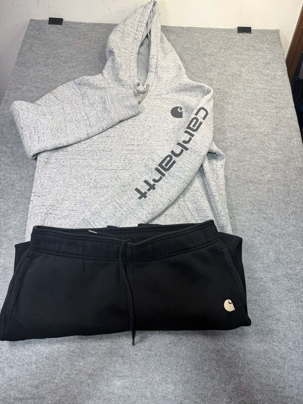 Carhartt Hoodie And Sweatpants Set Size L (12-14) Gray Black